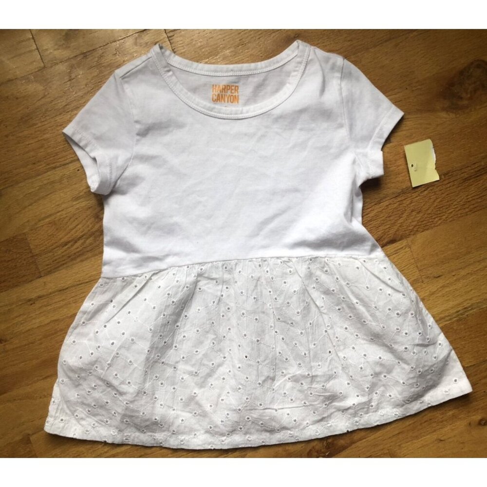 Harper Canyon Size 6 White Eyelet Peplum Top
